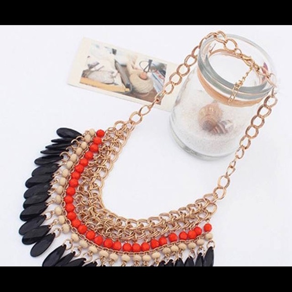 Women Bead Necklace - Picture 3 of 4